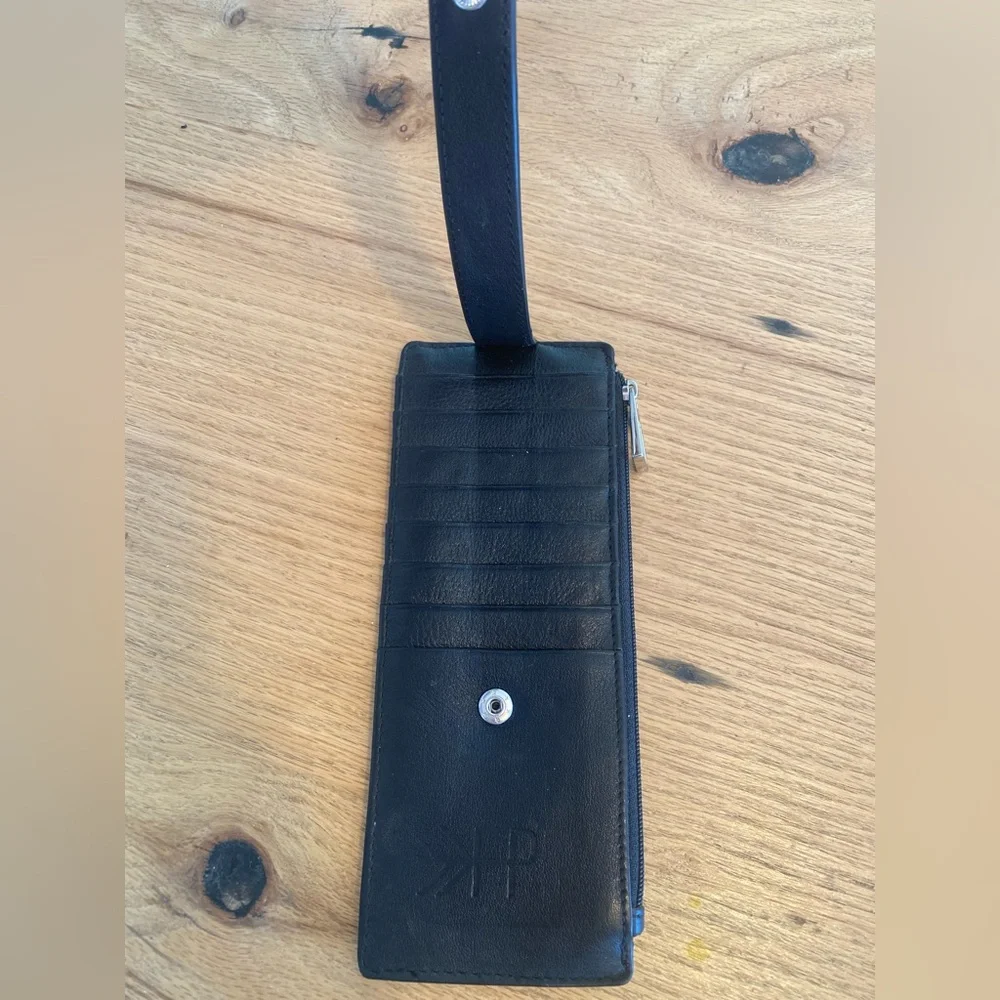 Freshly Picked Black Flat‎ Wallet Women’s Preloved